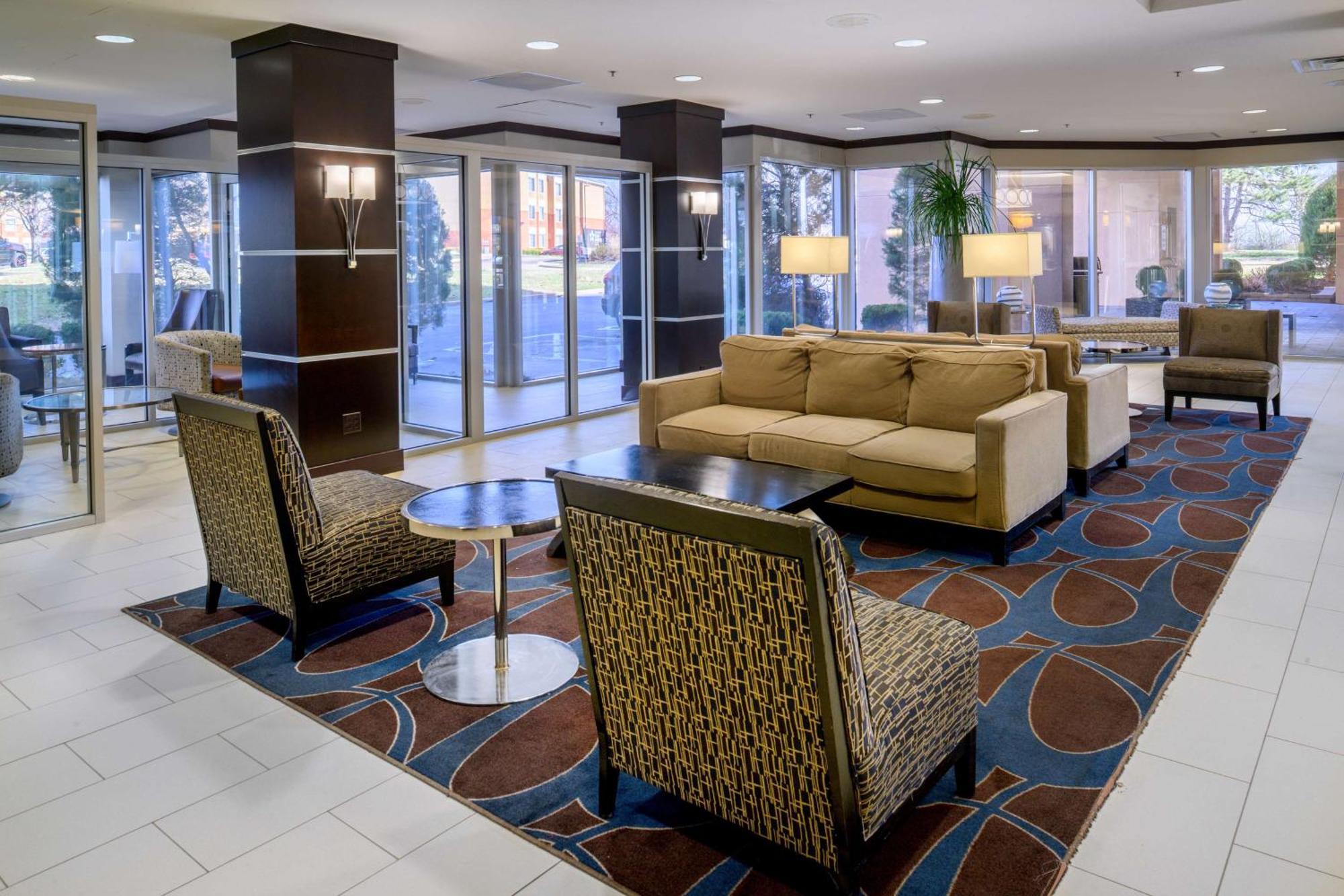 Embassy Suites By Hilton St Louis Airport Bridgeton Exterior foto